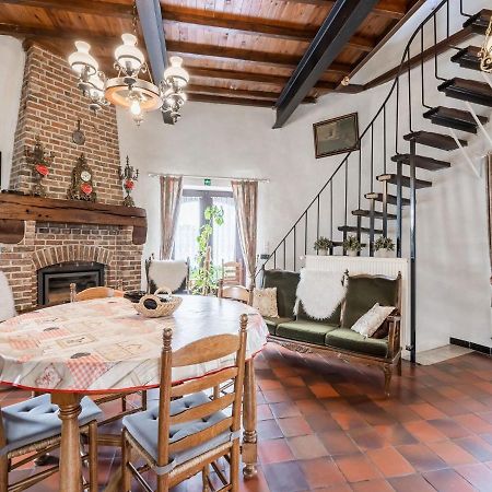Stunning Holiday Home In Oombergen With Terrace And Garden Zottegem Luaran gambar