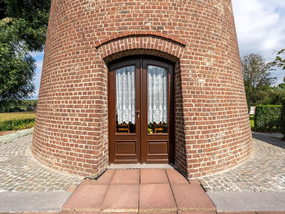 Stunning Holiday Home In Oombergen With Terrace And Garden Zottegem Luaran gambar
