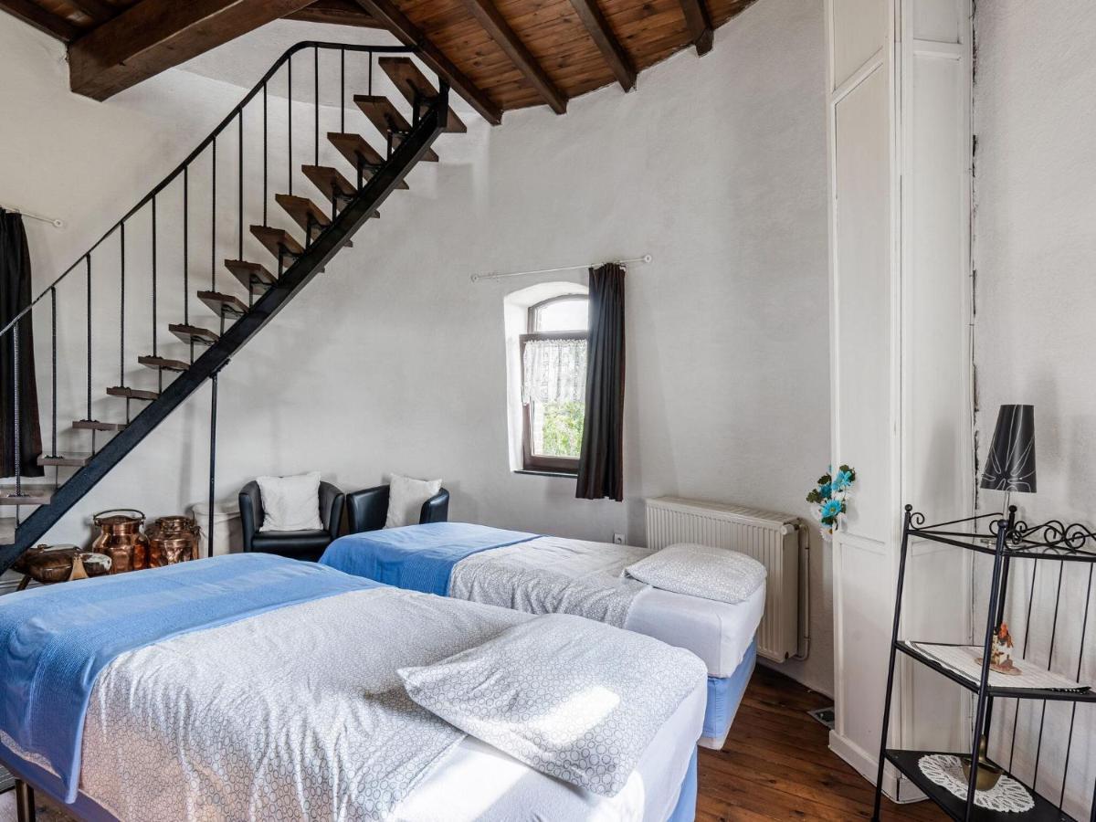 Stunning Holiday Home In Oombergen With Terrace And Garden Zottegem Luaran gambar